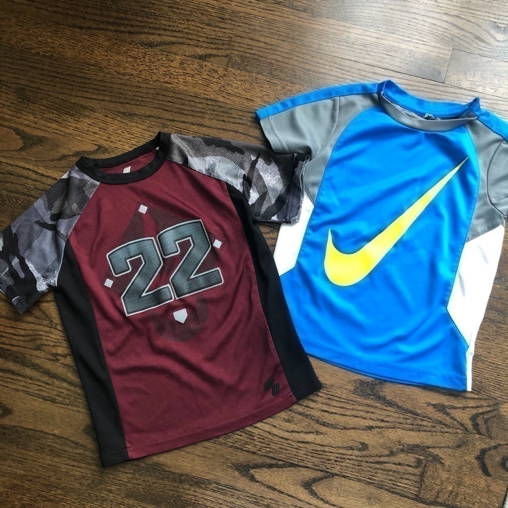2 boys short sleeve shirts